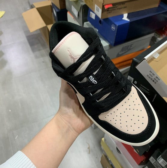 Air Jordan 1 Low WMNS