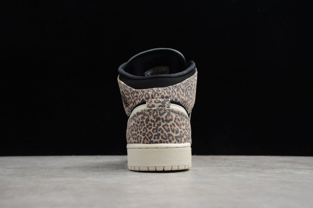 Air Jordan 1 Mid SE Leopard