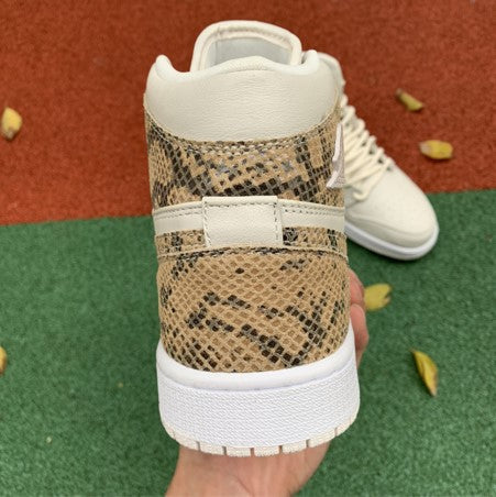Air Jordan 1 Premium White