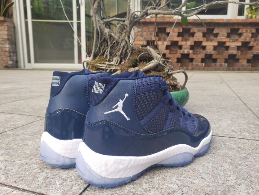 Air Jordan 11 Deep Blue White