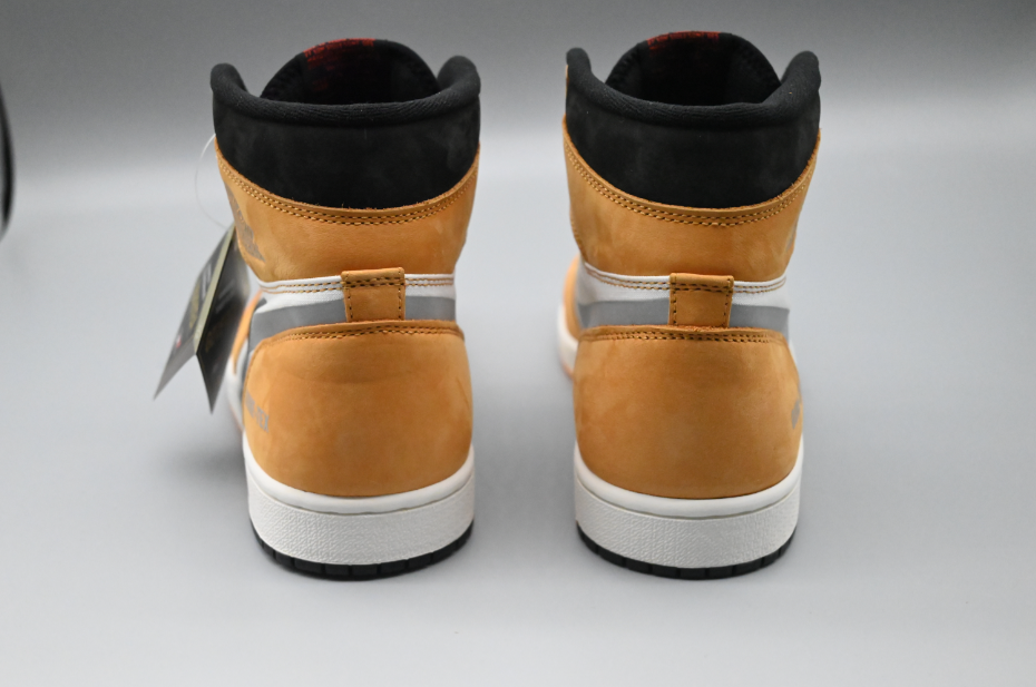 Air Jordan 1 Element Light Curry