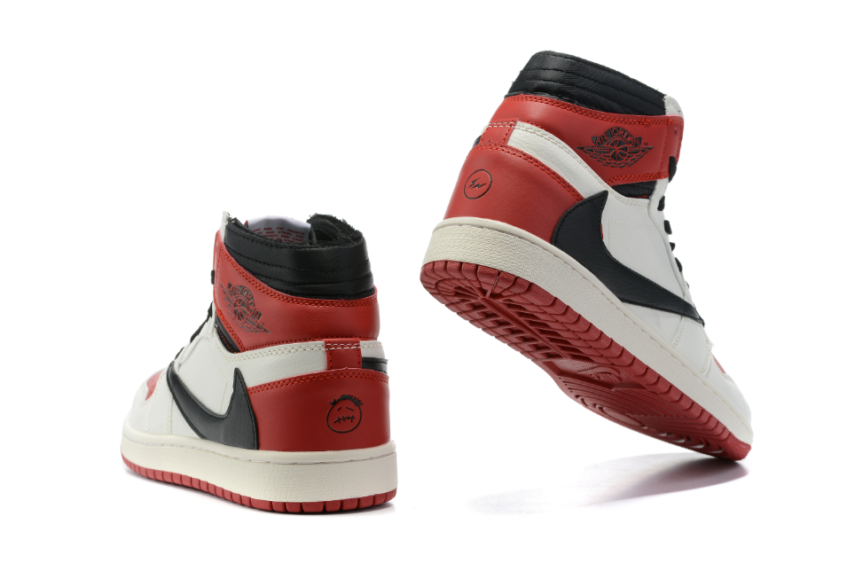 Travis Scott x Air Jordan 1 Chicago
