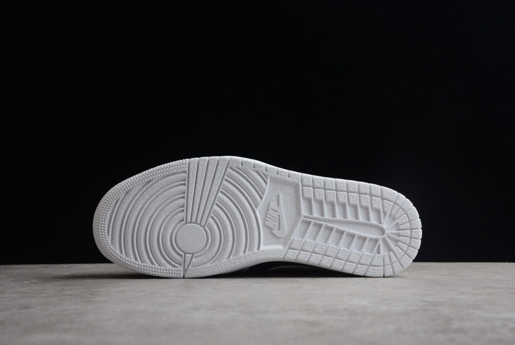 Air Jordan 1 Low Panda