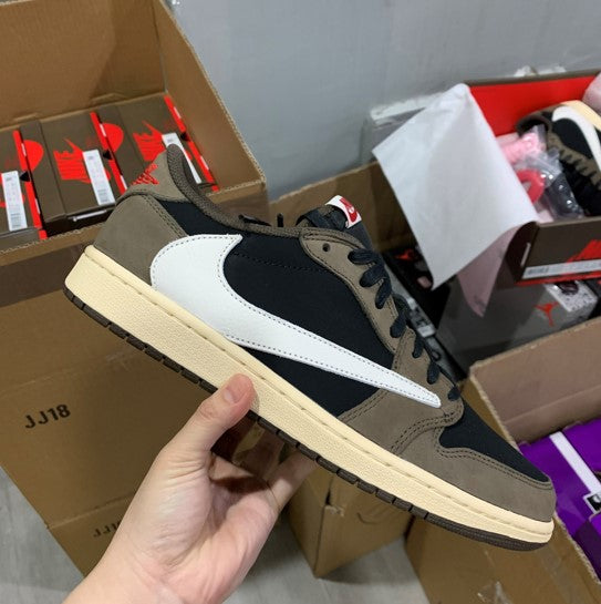 Air Jordan 1 Low x Travis Scott
