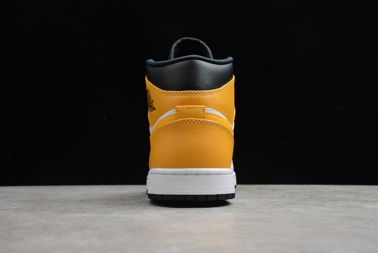Air Jordan 1 Mid 'University Gold'