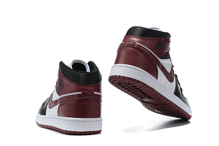 Air Jordan 1 Mid Black Dark Beetroot