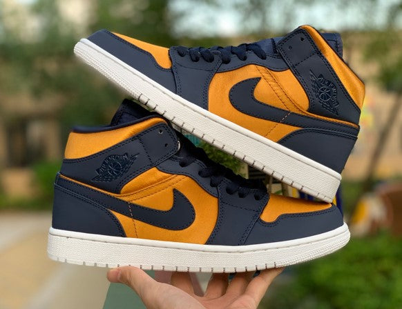 Air Jordan 1 Mid SE Blue Gold Silk Purple
