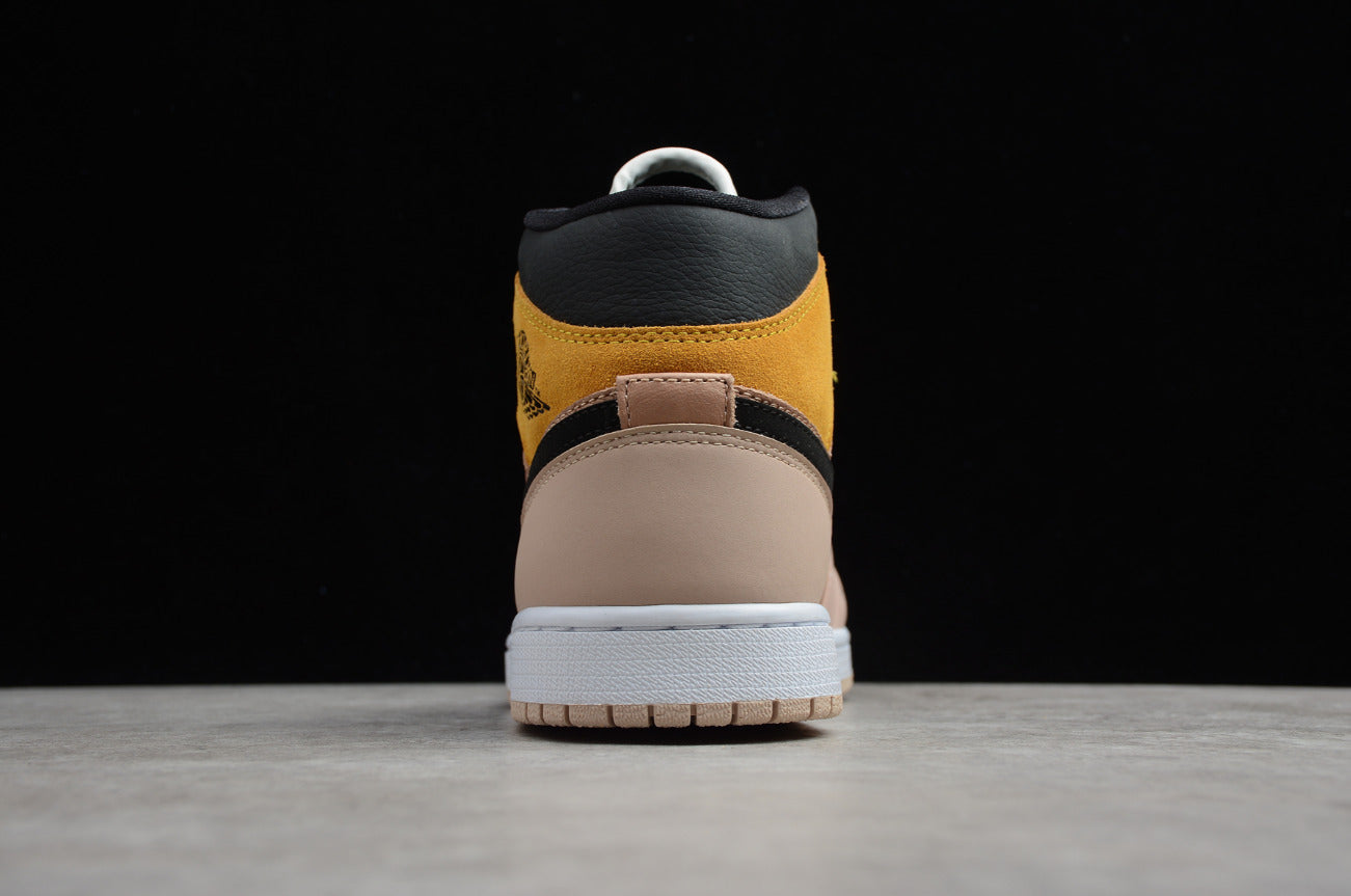 Air Jordan 1 Mid SE “Particle Beige”
