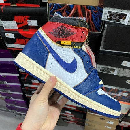 Air Jordan 1 Retro High Blue