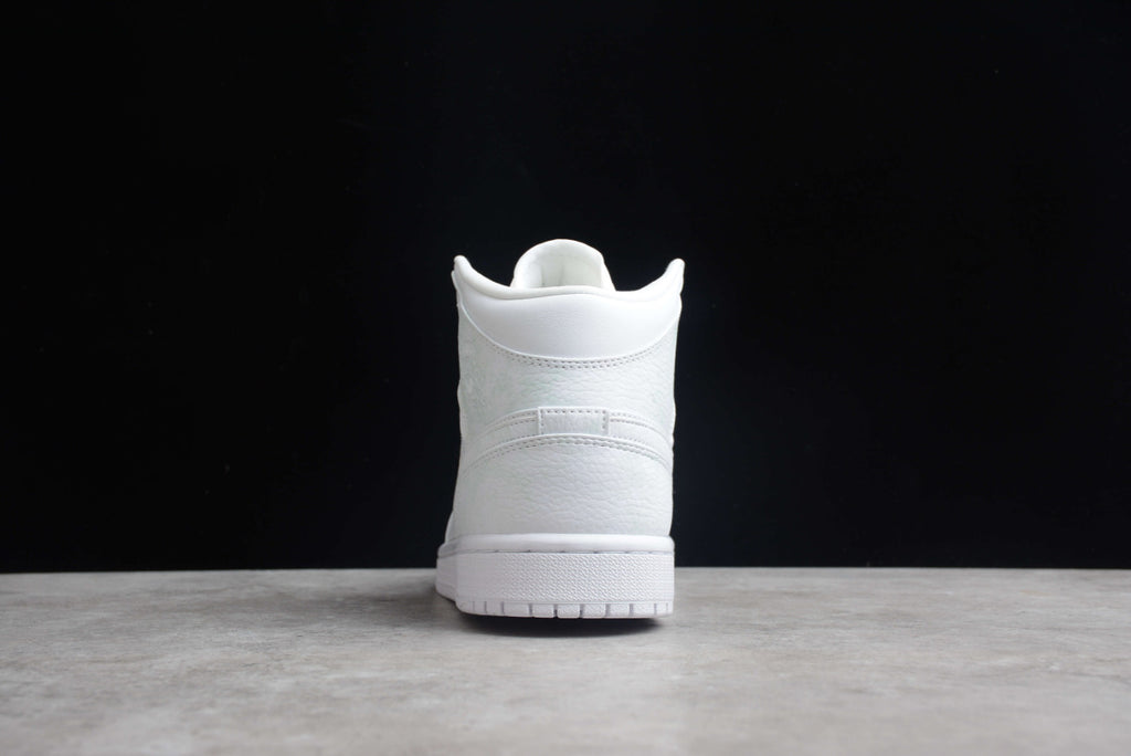 Air Jordan 1 Mid Triple White