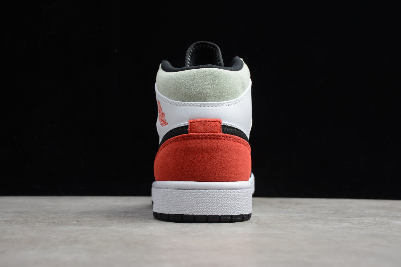 Air Jordan 1 Mid SE Black Toe
