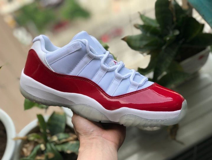 Air Jordan 11 Low “Varsity Red”