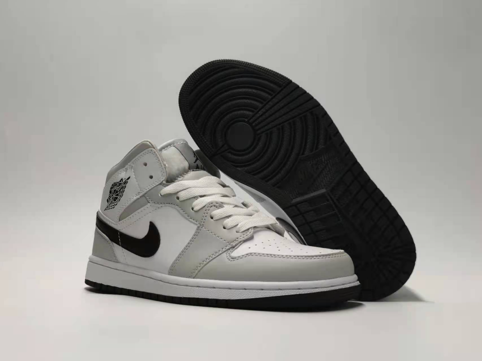 Air Jordan 1 Mid Grey Fog White Black
