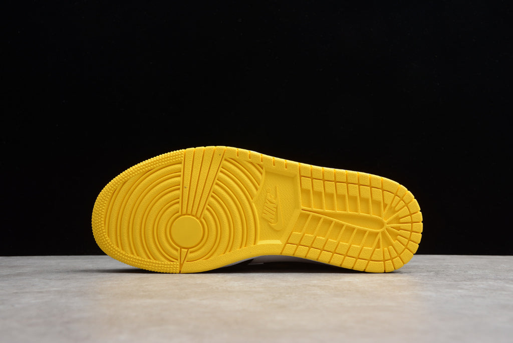 Air Jordan 1 Mid Toe Black And Yellow