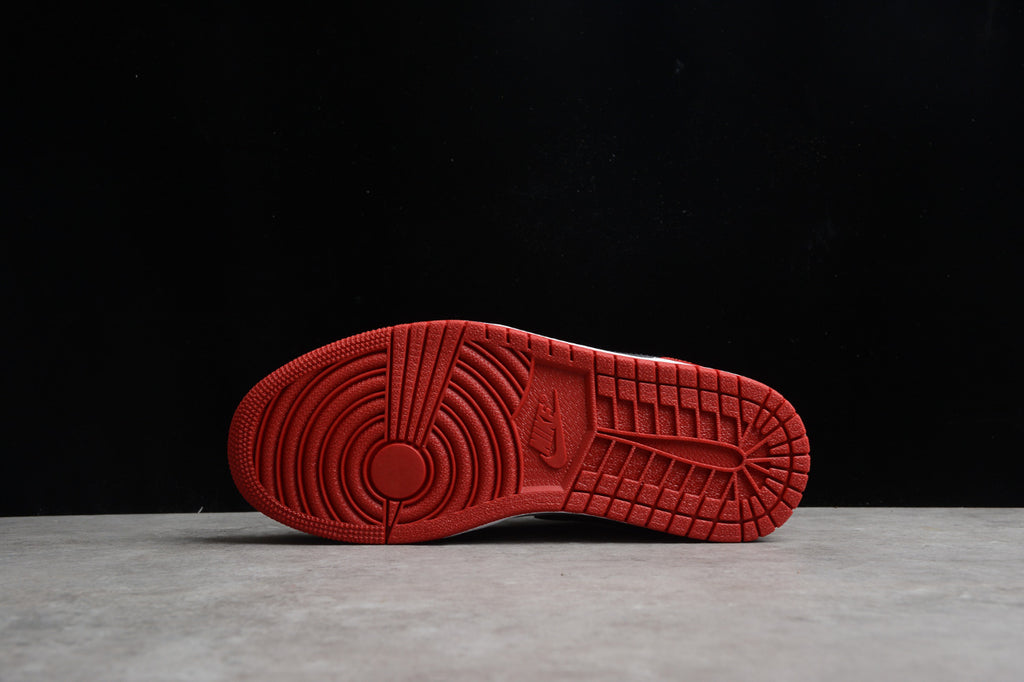Air Jordan 1 Low Red And Black Toe