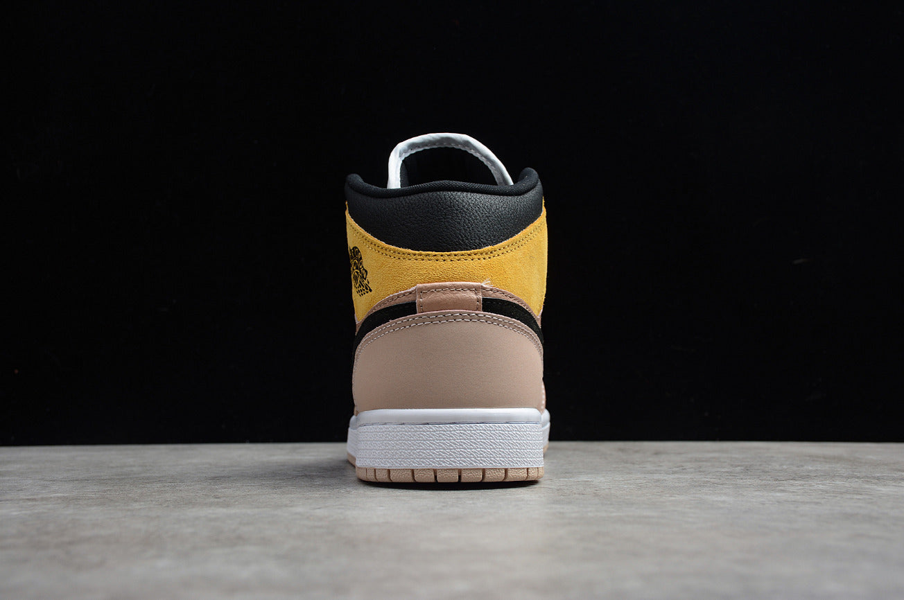 Air Jordan 1 Mid SE 'Particle Beige'