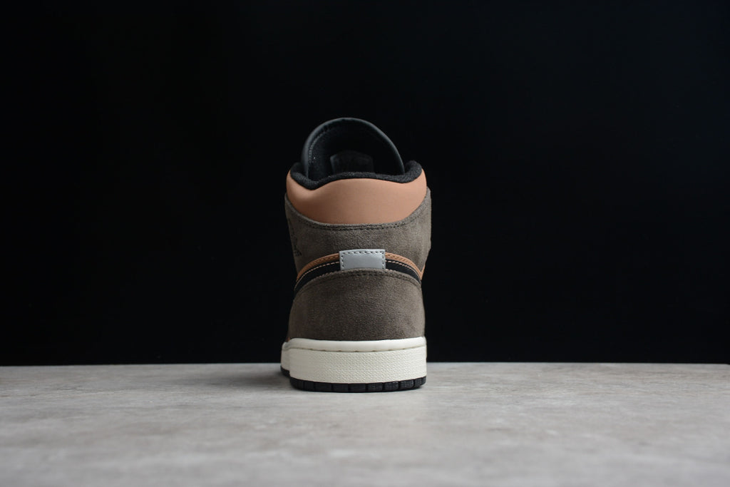 Air Jordan 1 Mid Dark Chocolate