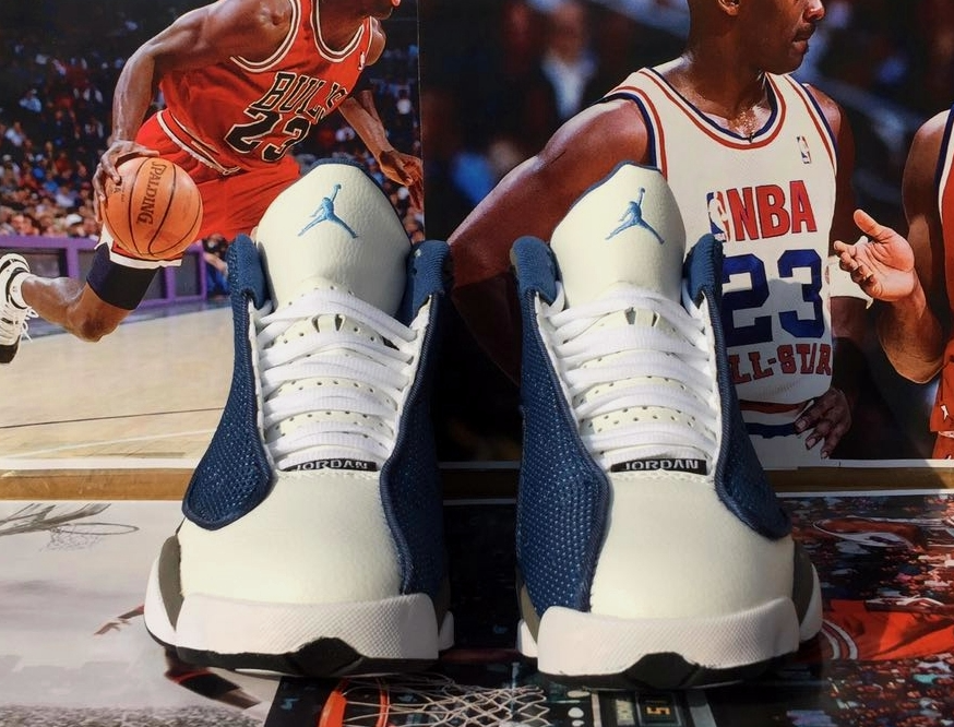 Air Jordan 13 Retro Flint Grey