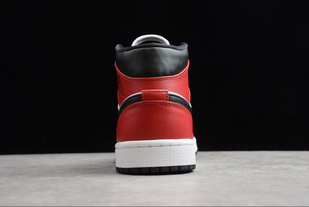 Air Jordan 1 Mid Chicago Black Toe