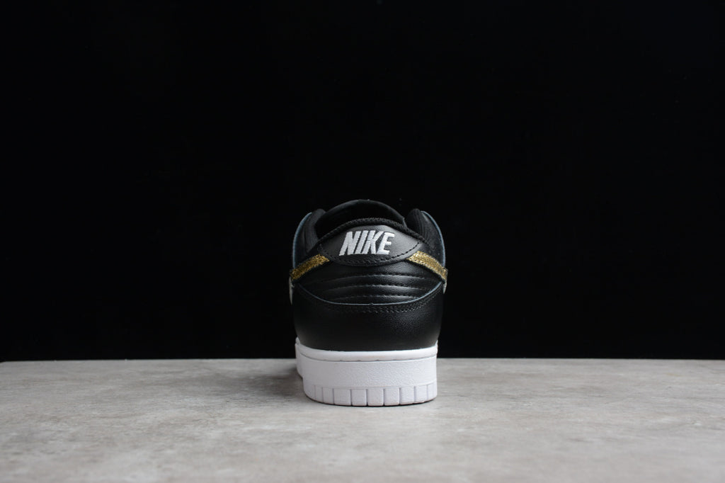 NK Dunk Low SE Animal Instinct Black