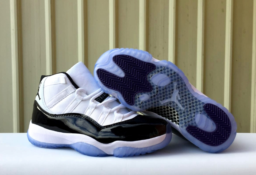 Air Jordan 11 Concord