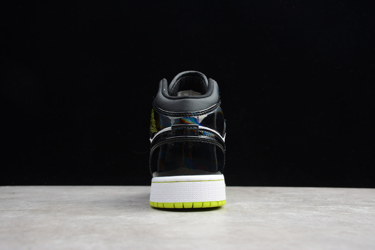 Air Jordan 1 Mid Black Cyber 'Mystic Green'
