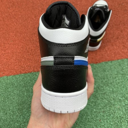 Air Jordan 1 Mid GS Black And White Mandarin