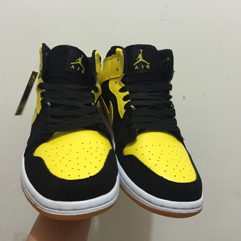 Air Jordan 1 Retro Mid OG Black Yellow