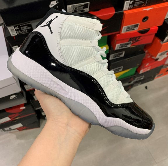 Air Jordan 11 “Concord”