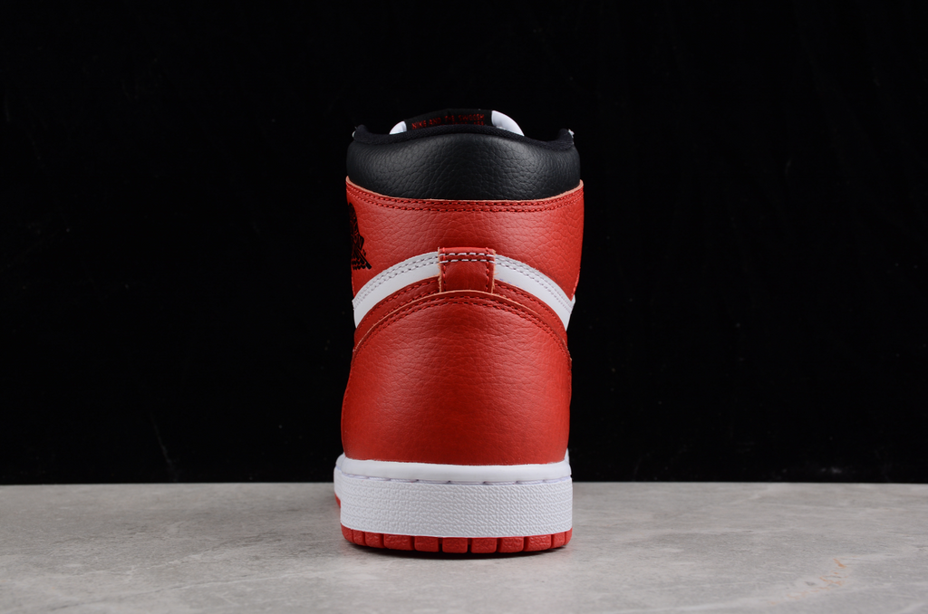 Air Jordan 1 Retro High OG 'Heritage'