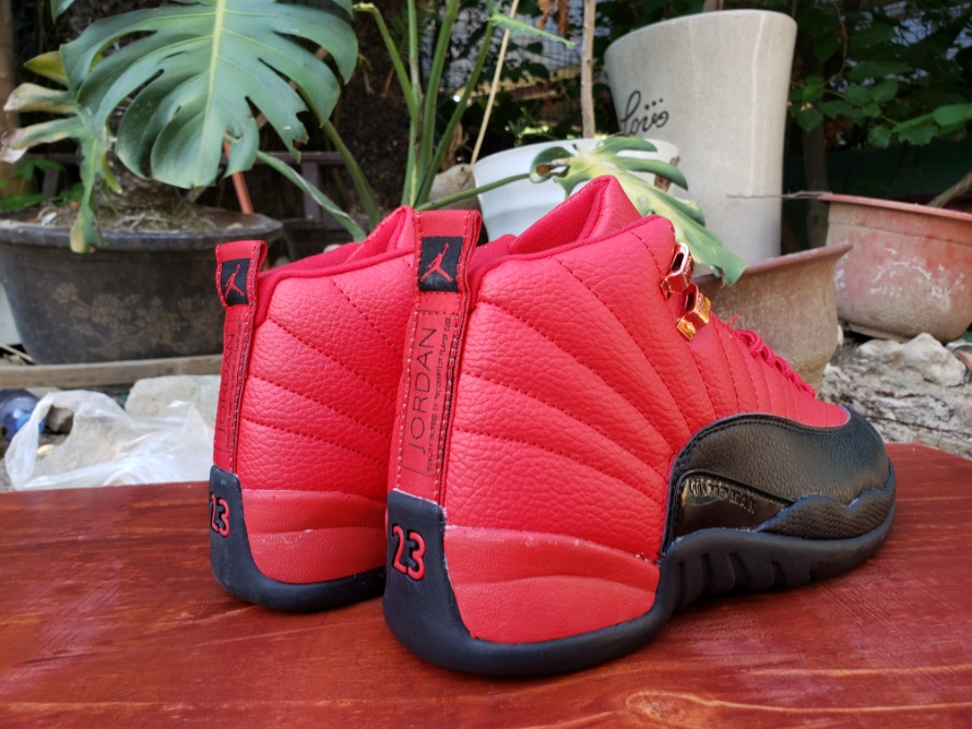 Air Jordan 12 Red Black