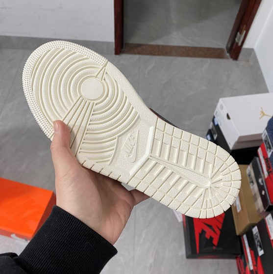 Air Jordan 1 Low Canyon Rust