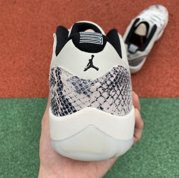Air Jordan 11 Low SE Bone Snakeskin