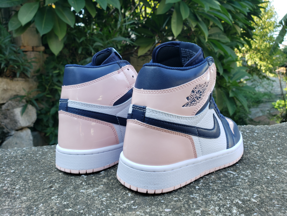 Air Jordan 1 High Bubble Gum
