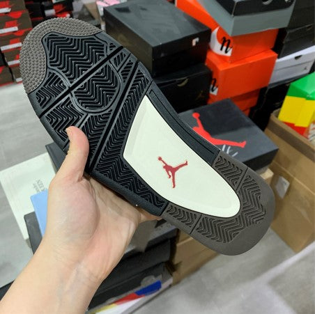 Air Jordan 4 x Travis Scott Olive