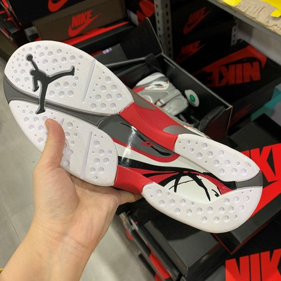 Air Jordan 8 Bugs Bunny Silver Grey