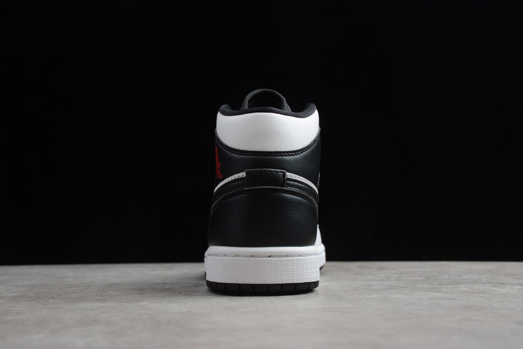 Air Jordan 1 Mid Reverse Black Toe