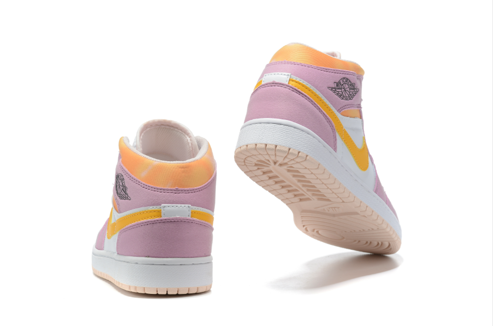 Air Jordan 1 Mid Arctic Pink