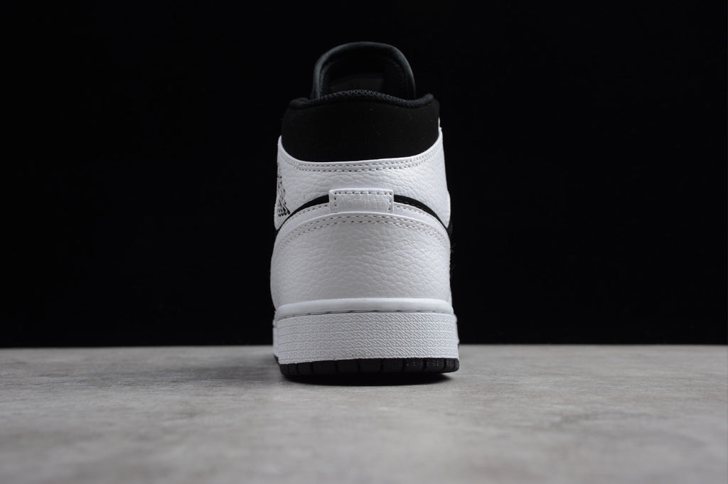 Air Jordan 1 Mid Panda