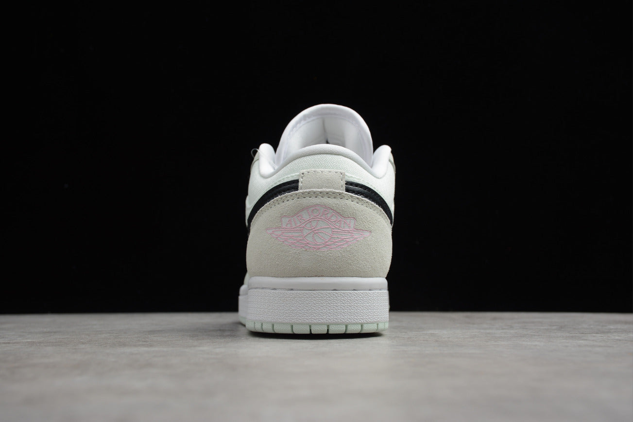 Air Jordan 1 Low SE “Barely Green”