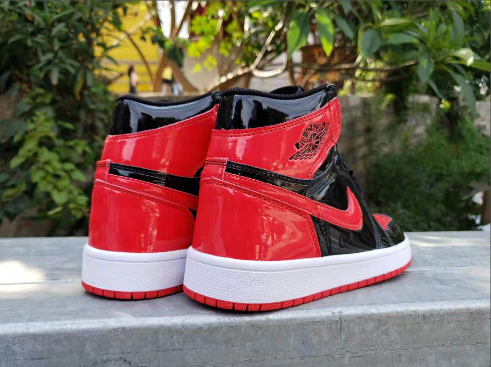 Air Jordan 1 High OG Bred Patent