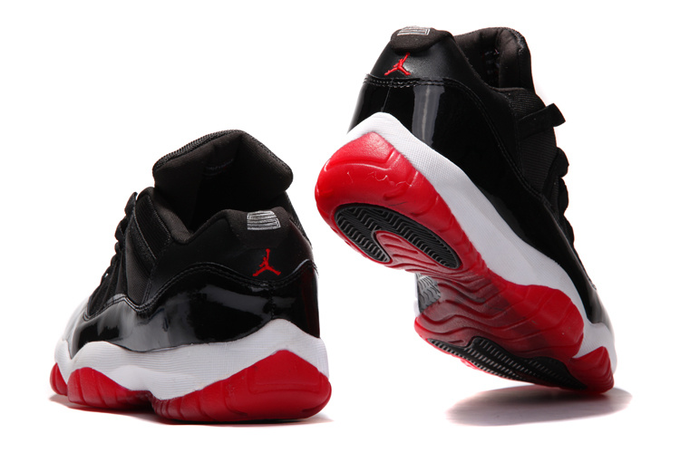 Air Jordan 11 Bred