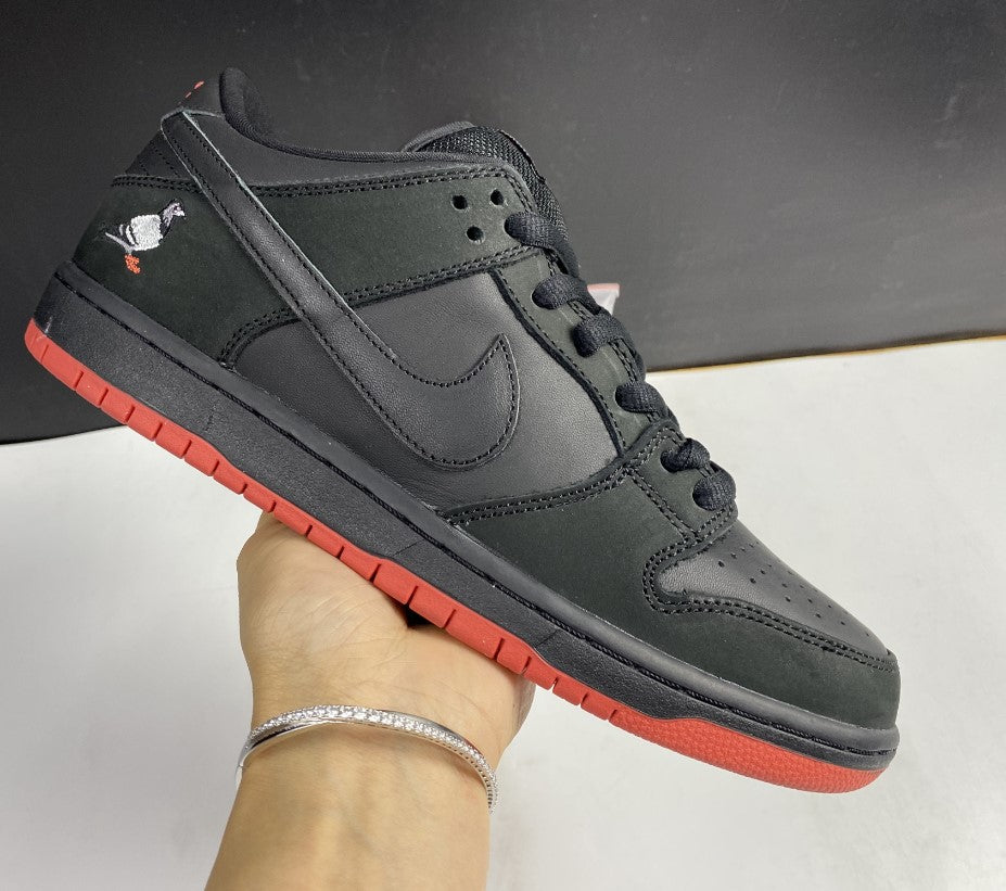 SB Dunk Low Black Pigeon Shoes Sneakers