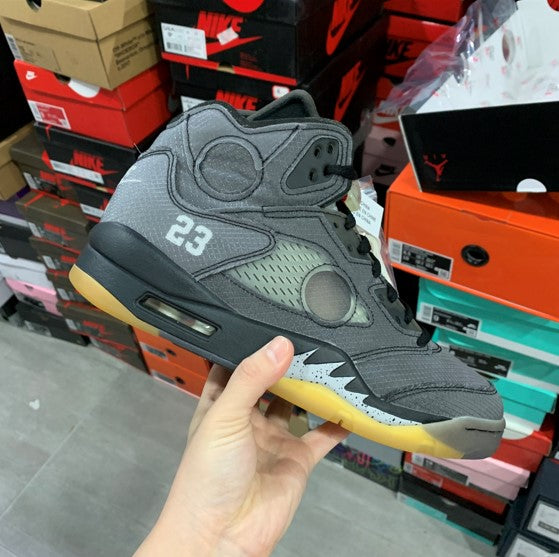 Air Jordan 5 Grey