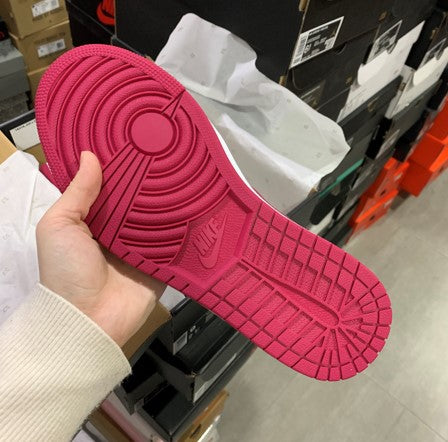 Air Jordan 1 Mid Burgundy