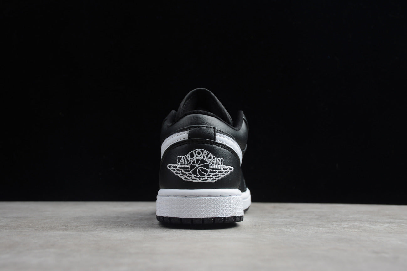 Air Jordan 1 Low Black White