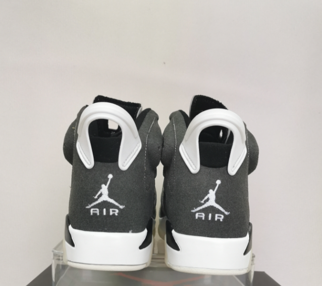 Air Jordan 6 Retro WMNS Tech Chrome