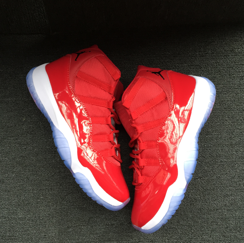 Air Jordan 11 Full Red