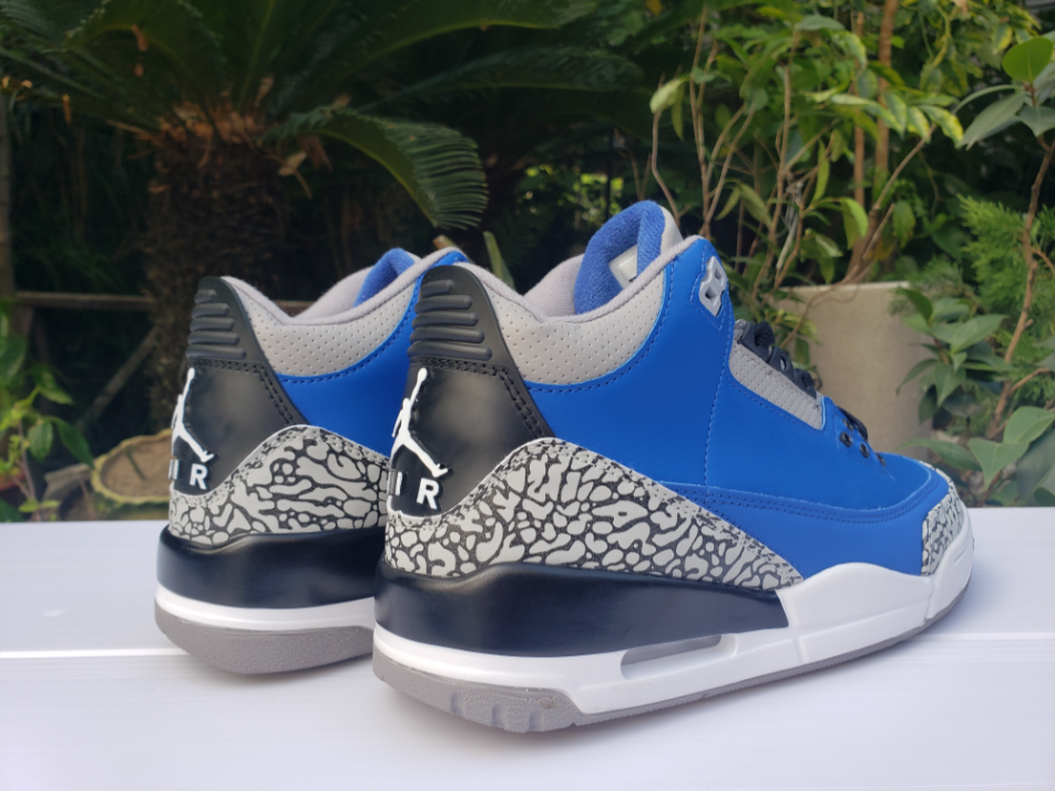 Air Jordan 3 Retro Varsity Royal Black Cement