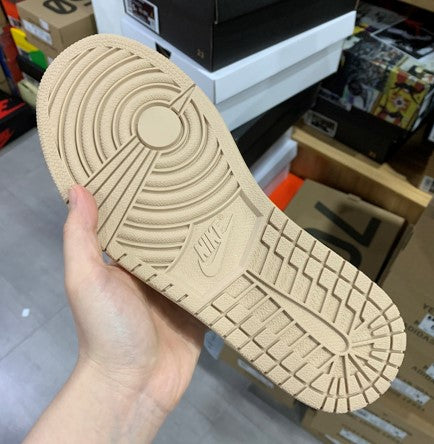 Air Jordan 1 Mid Beige Light Gray Stitching